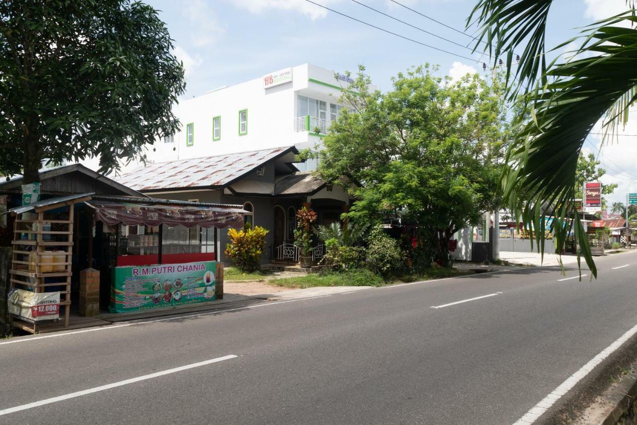 Audi Inn Hotel Tanjung Pandan Exterior foto